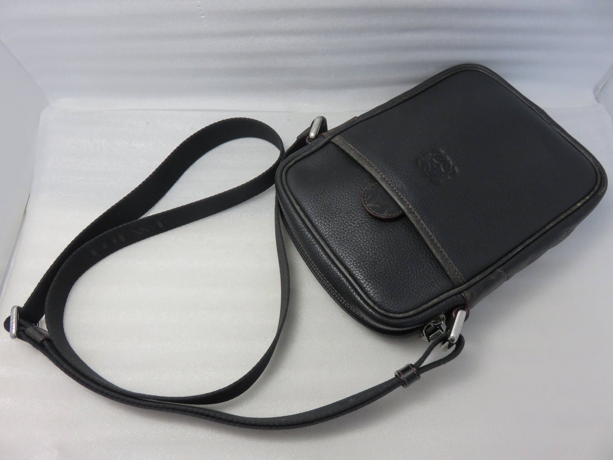 【ブランド】LOEWE ロエベ レザー ミニショルダーバッグ 買取 / 野々市市御経塚 買取専門 金沢買取プラザ