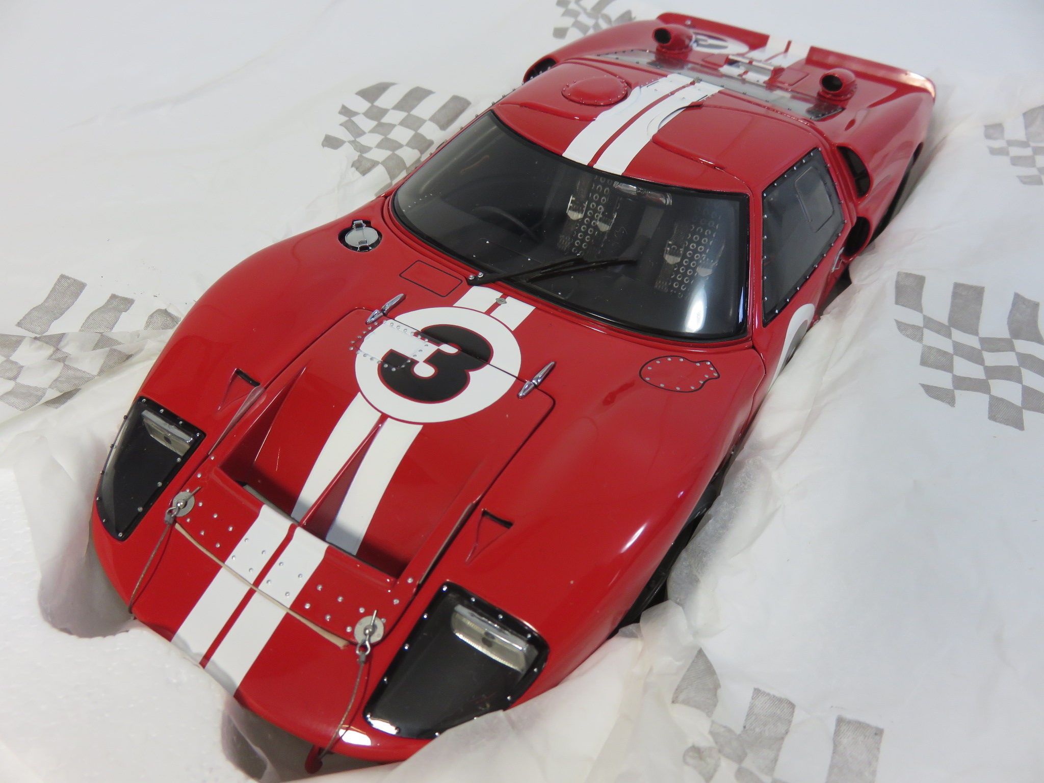【ミニカー】エグゾト 1/18 フォード 100周年記念 GT40 MK II #3 Red 買取 / 野々市市御経塚 買取専門 金沢買取プラザ